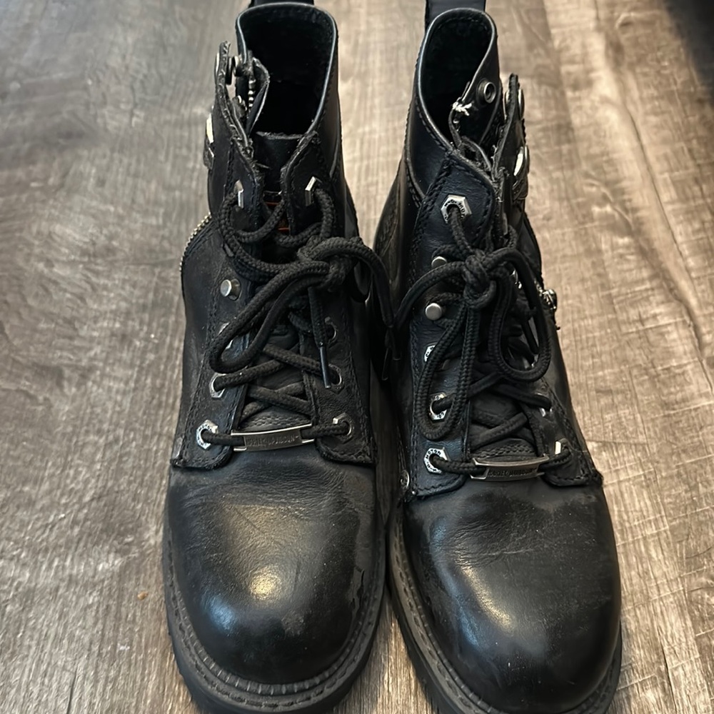 Women’s Harley Davidson boots